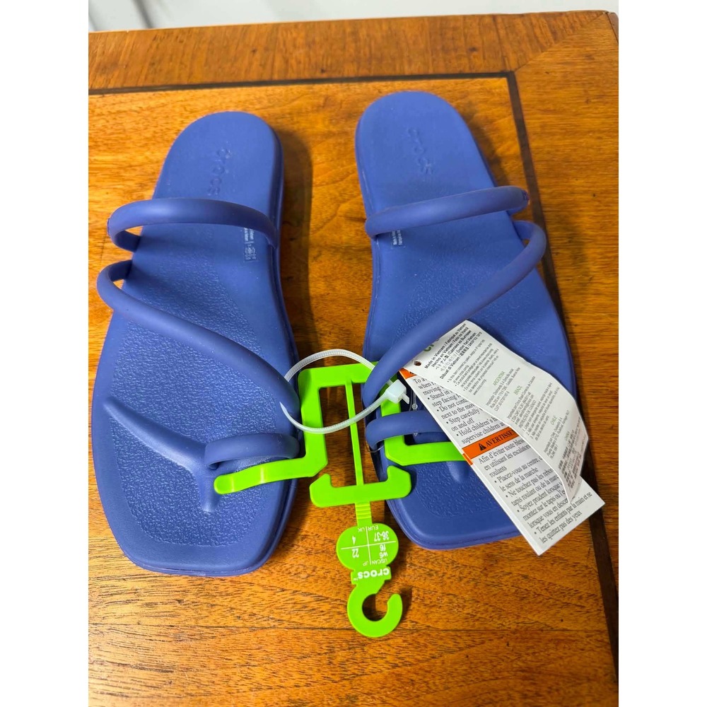 New Crocs Womens 8 Blue Miami Toe Loop Sandal Strappy Flat Summer Flip Flop